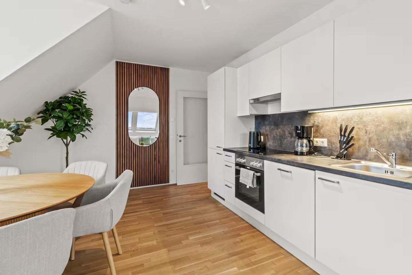 Apartment Parking Garage I Fast Wifi - 3 Min Walk To Metro