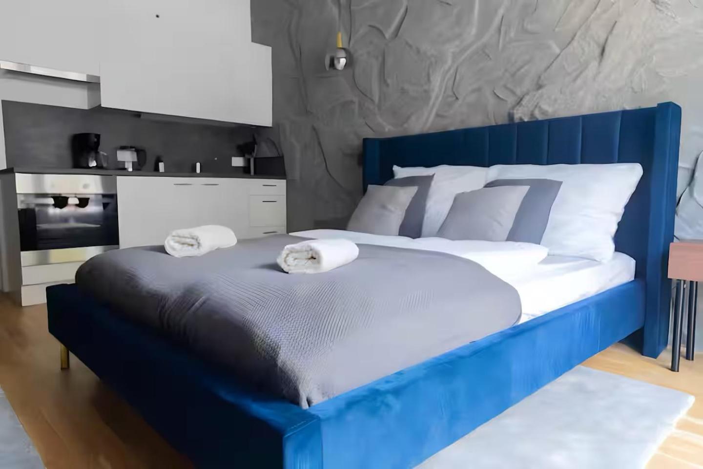 Apartment Parking Garage I Fast Wifi - 3 Min Walk To Metro